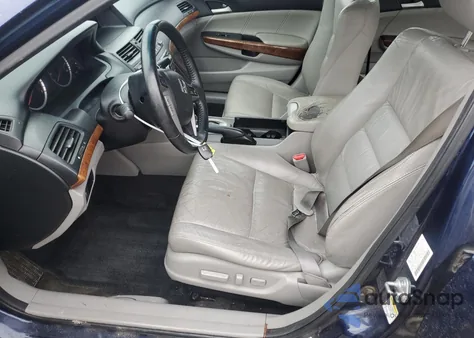 2011 Honda Accord Exl z USA, uszkodzony, nr VIN 1HGCP3F84BA016675